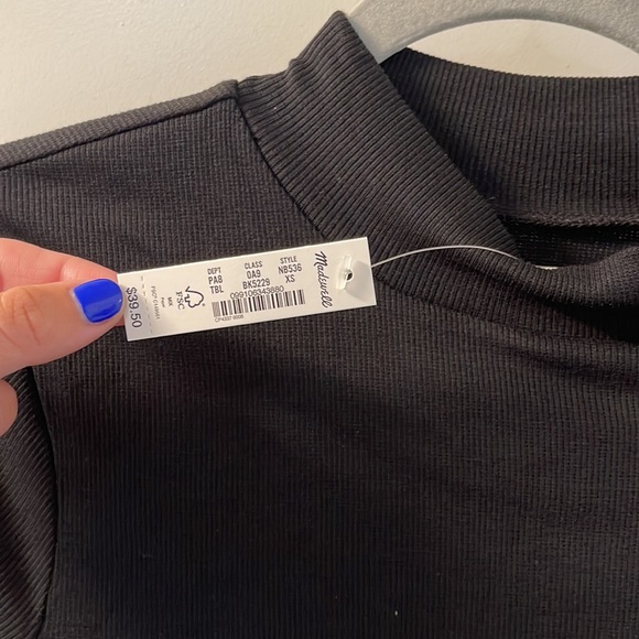 Madewell NWT mock turtleneck short sleeve - Picture 3 of 4